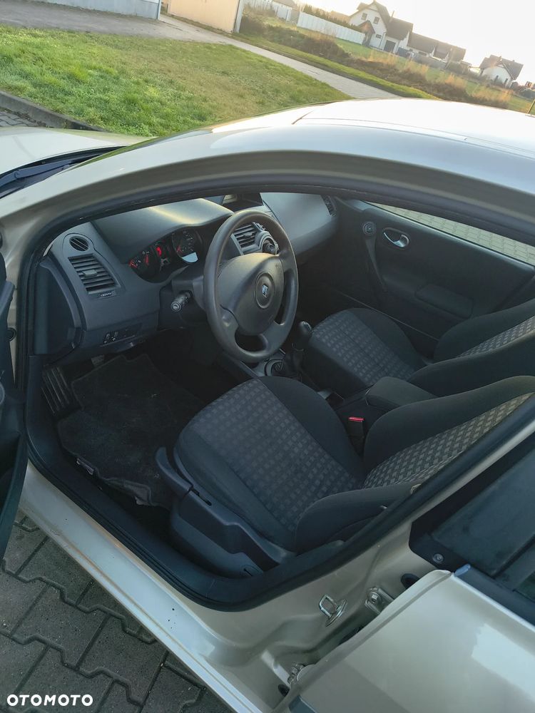 Renault Megane 1.6 16V Dynamique - 5