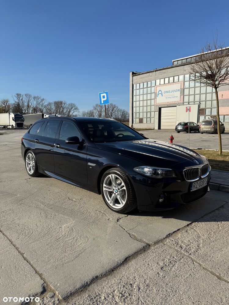 BMW Seria 5 520d M Sport - 29