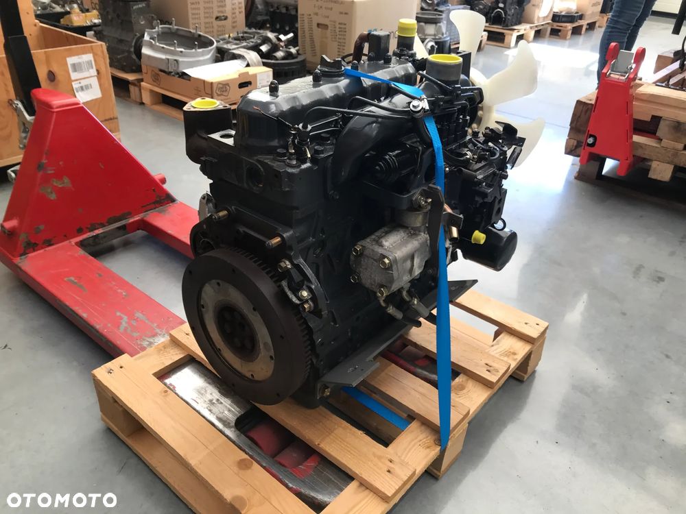 SILNIK kubota V2203 14000netto - 7
