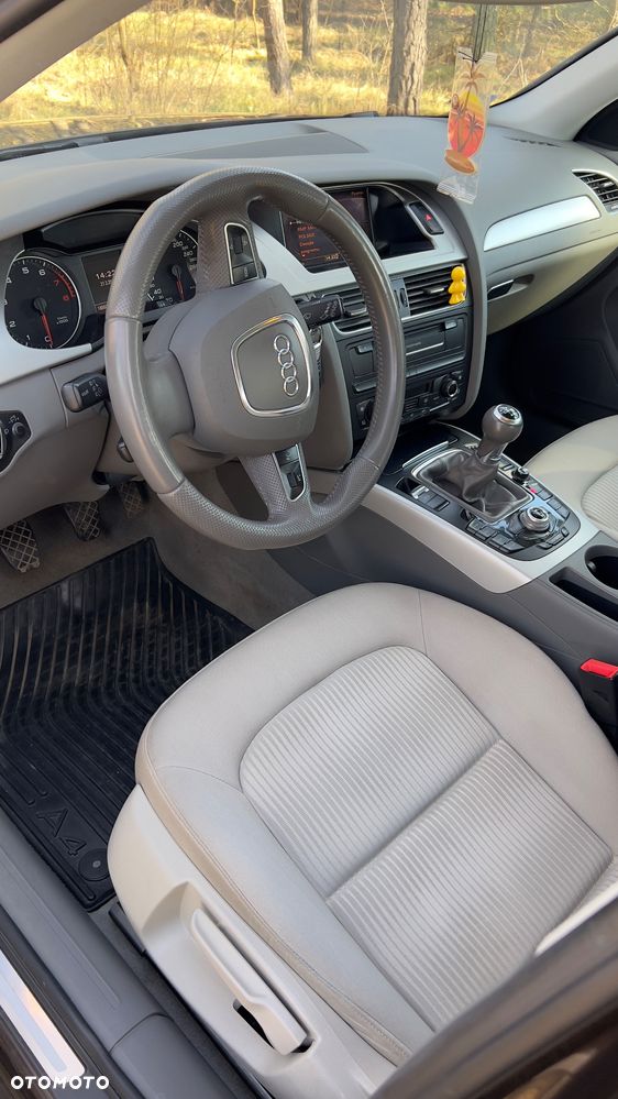 Audi A4 - 8