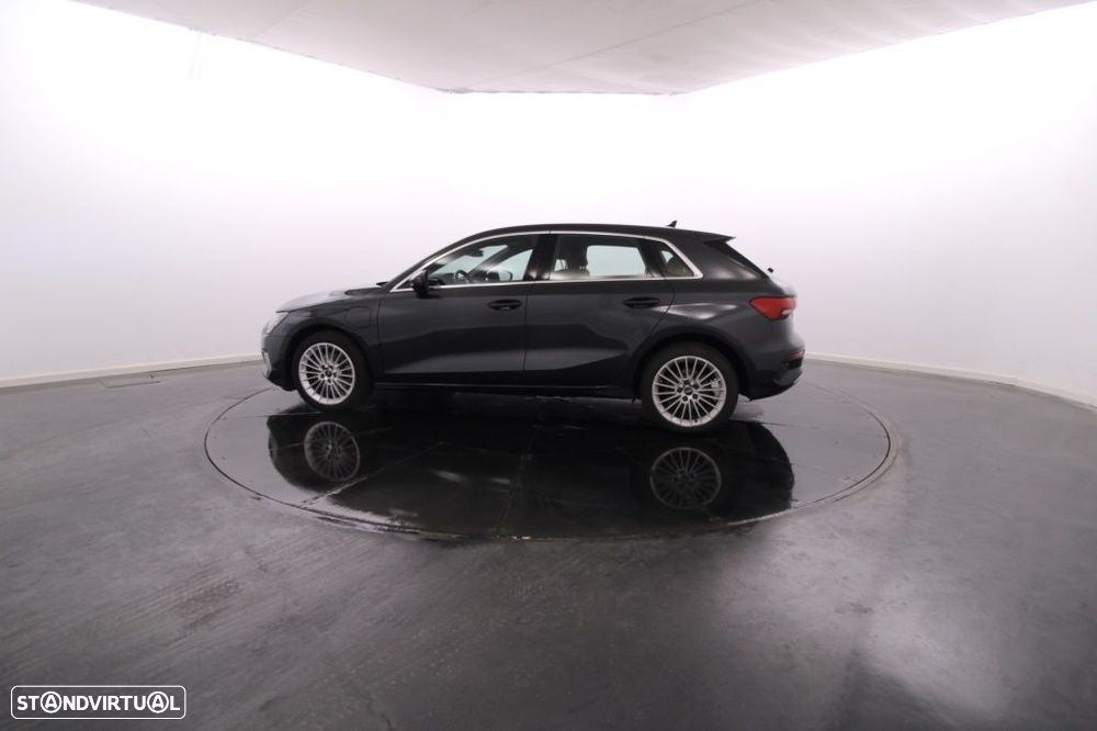 Audi A3 Sportback 40 TFSIe Advanced - 3