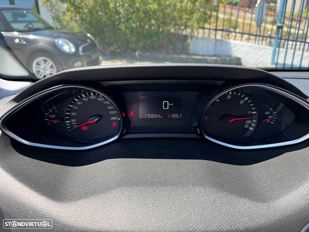 Peugeot 308 BlueHDi FAP 120 Stop & Start Allure - 19