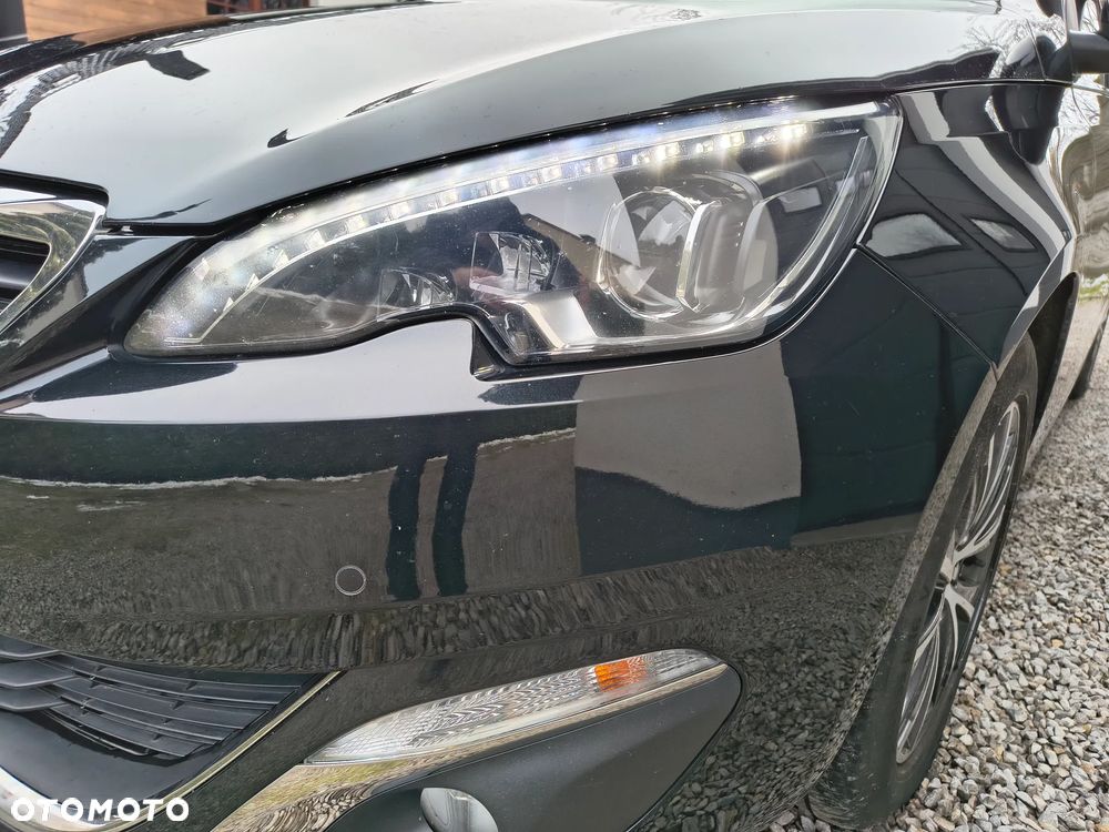 Peugeot 308 BlueHDi 150 Stop & Start Business-Line - 4