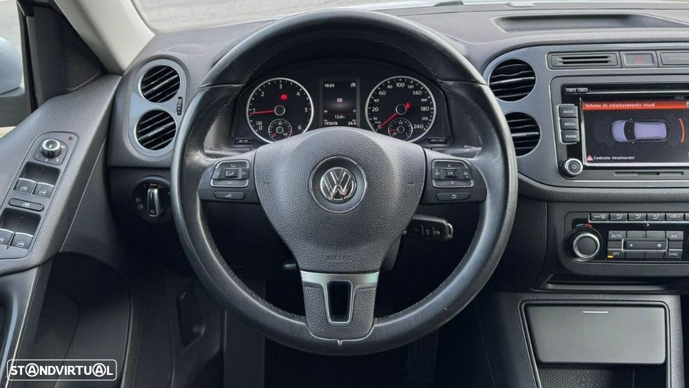 VW Tiguan 2.0 TDI Sport BlueMotion - 11