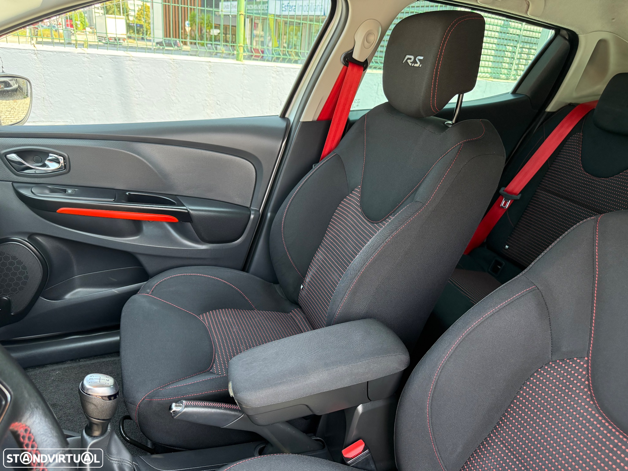 Renault Clio 1.5 dCi Dynamique S - 40