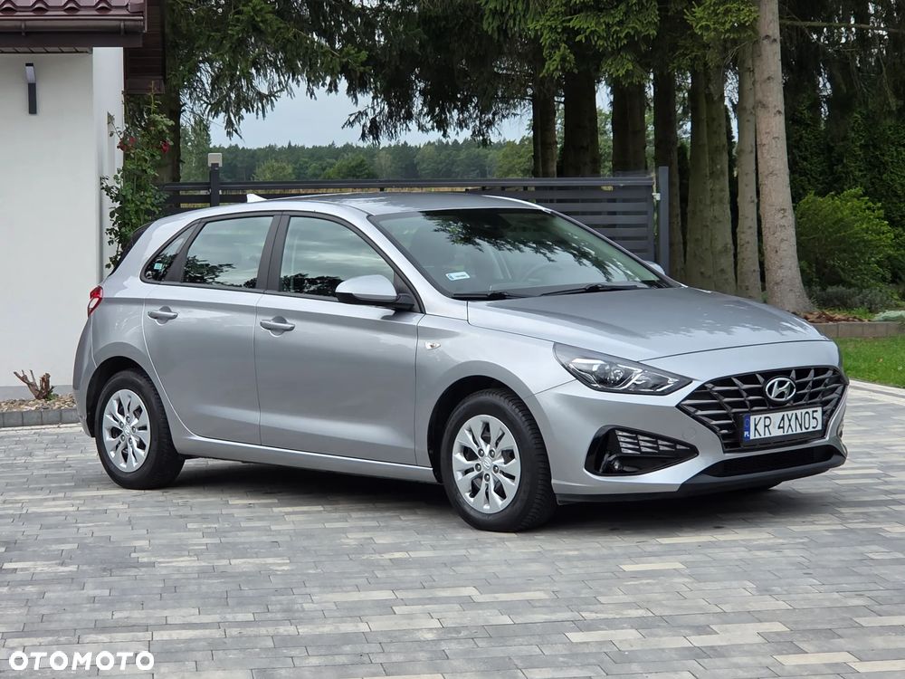 Hyundai i30 1.5 DPI Classic + - 33
