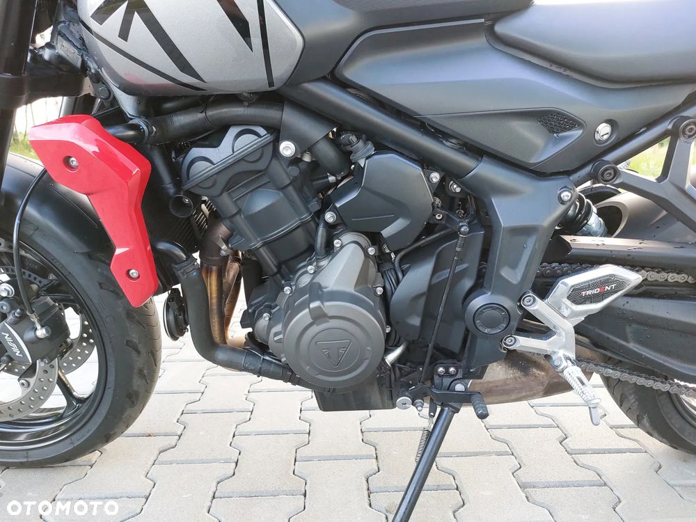 Triumph Trident - 27