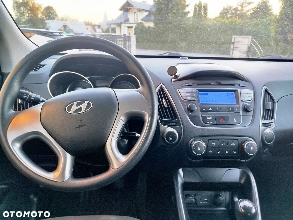 Hyundai ix35 1.6 2WD blue Trend - 13
