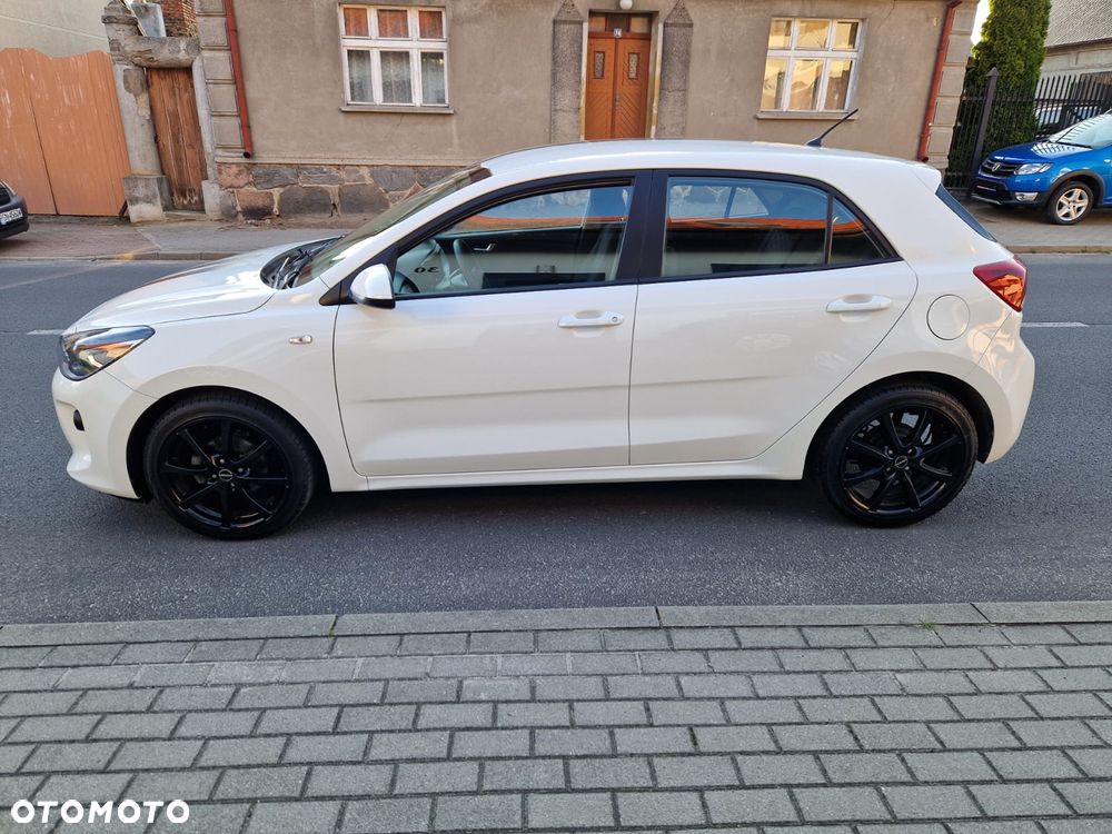 Kia Rio 1.2 Dream-Team Edition - 5