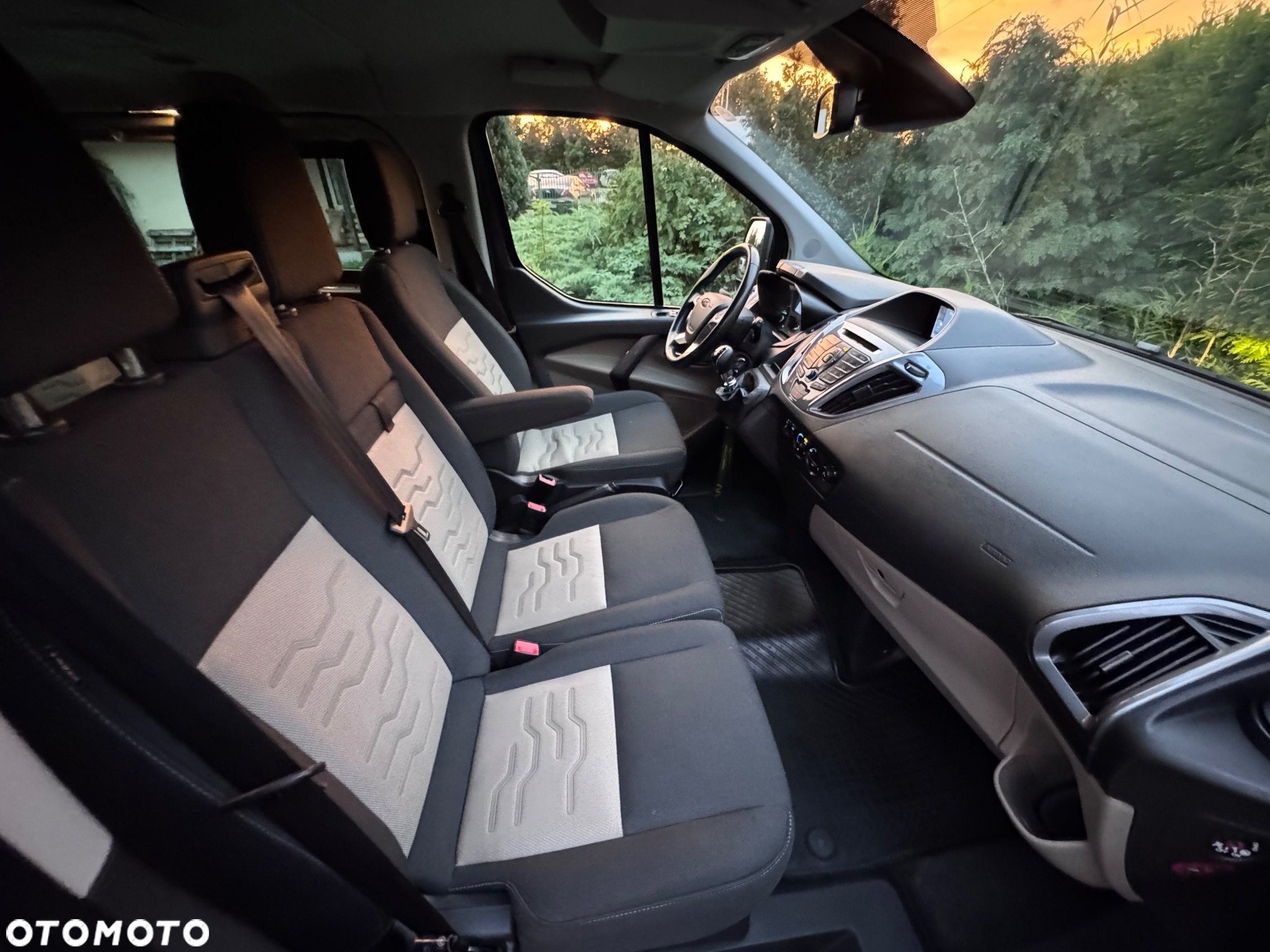 Ford Tourneo Custom 2.0 TDCi L1 Titanium - 31