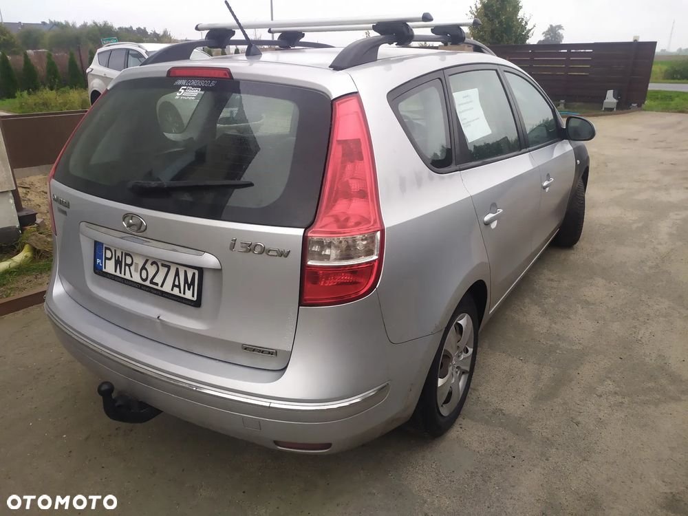 Hyundai i30 1.6 CRDI blue Classic - 5