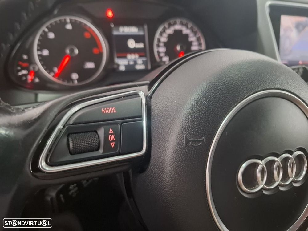 Audi Q5 2.0 TDI Business Line S-line - 24