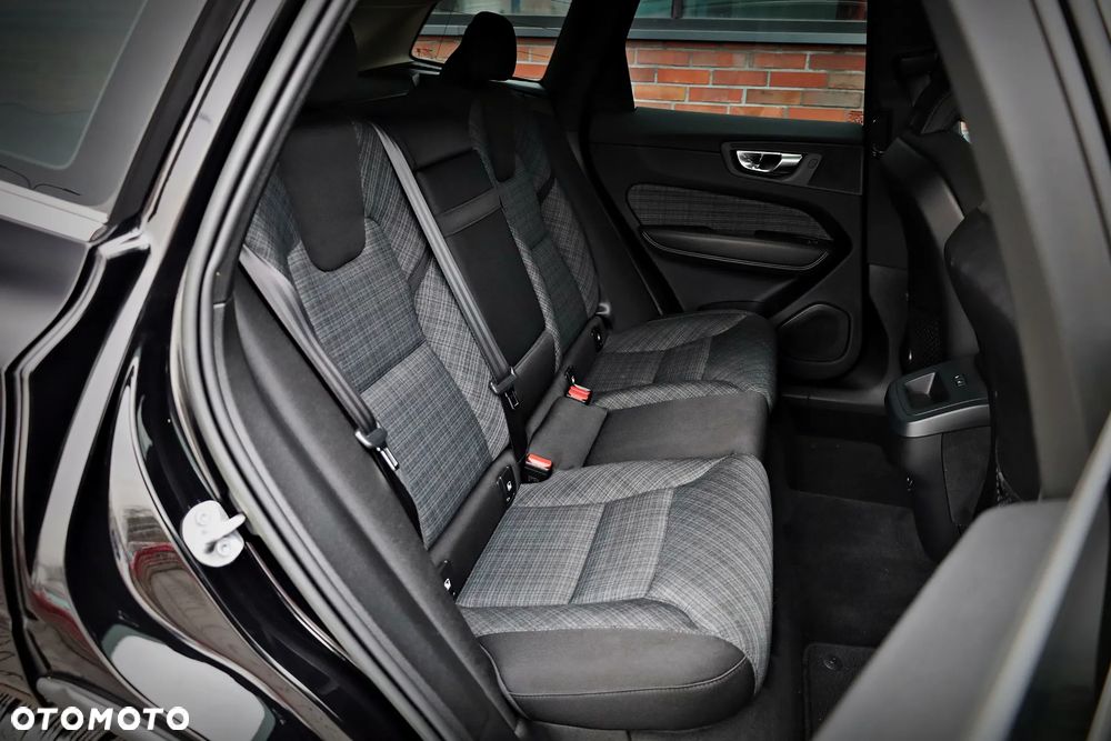 Volvo XC 60 B4 B Core - 25