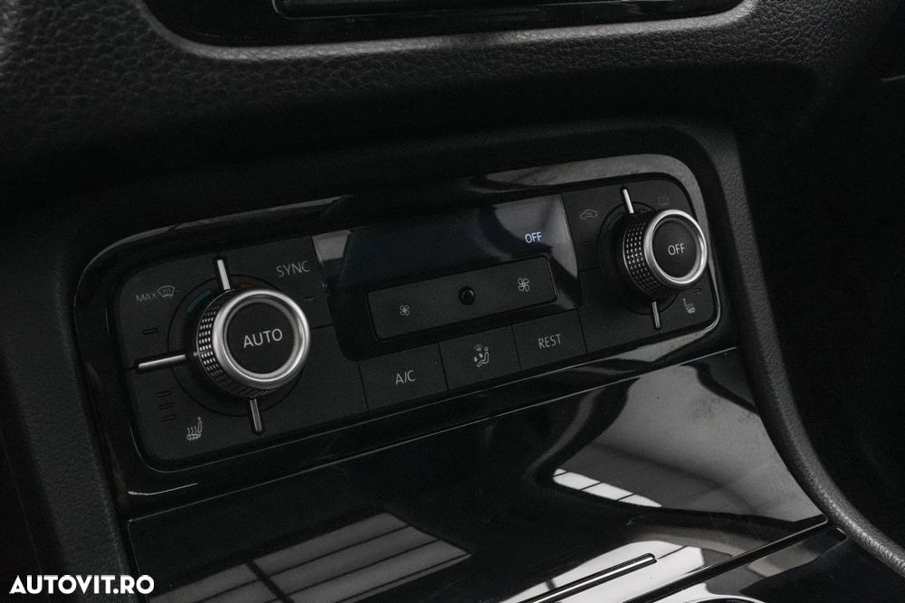 Volkswagen Touareg 3.0 V6 TDI SCR Blue Motion DPF Automatik Terrain Tech Executive Edition - 25