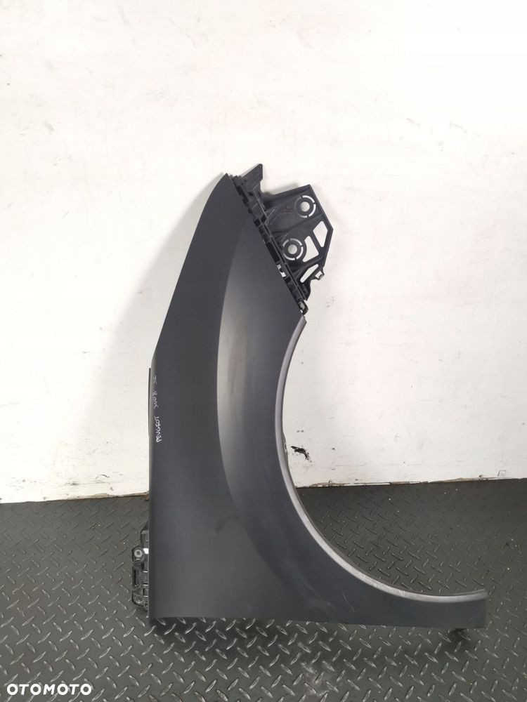 PEUGEOT 3008 BŁOTNIK PRAWY PRZÓD PRZEDNI