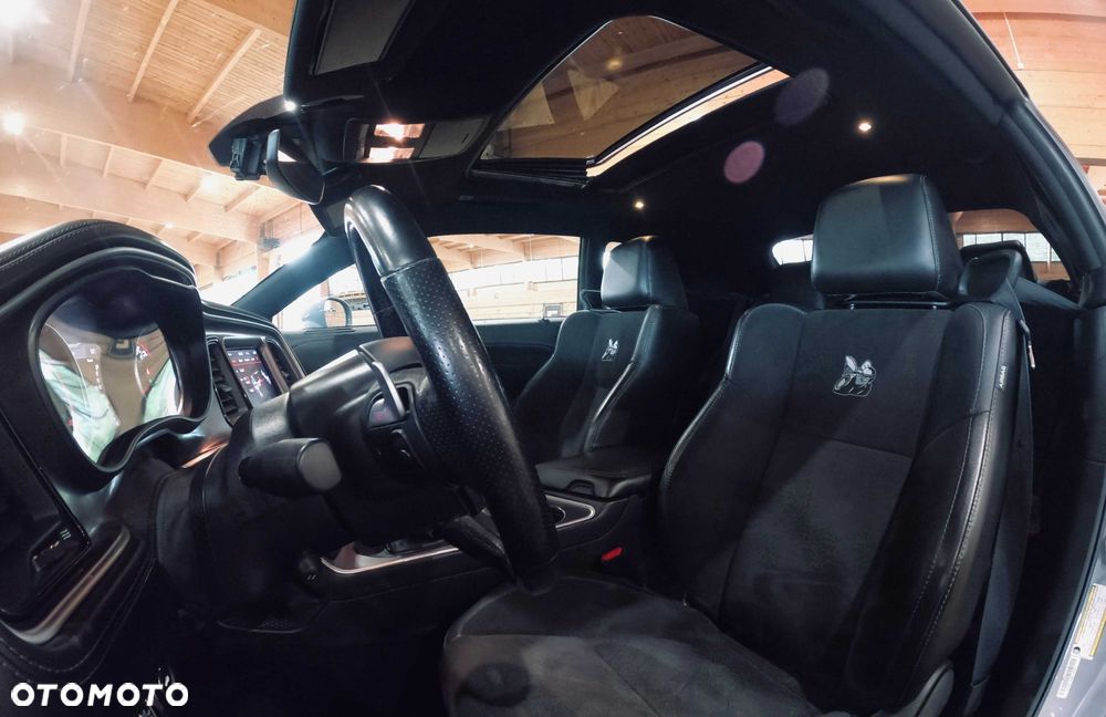 Dodge Challenger - 6