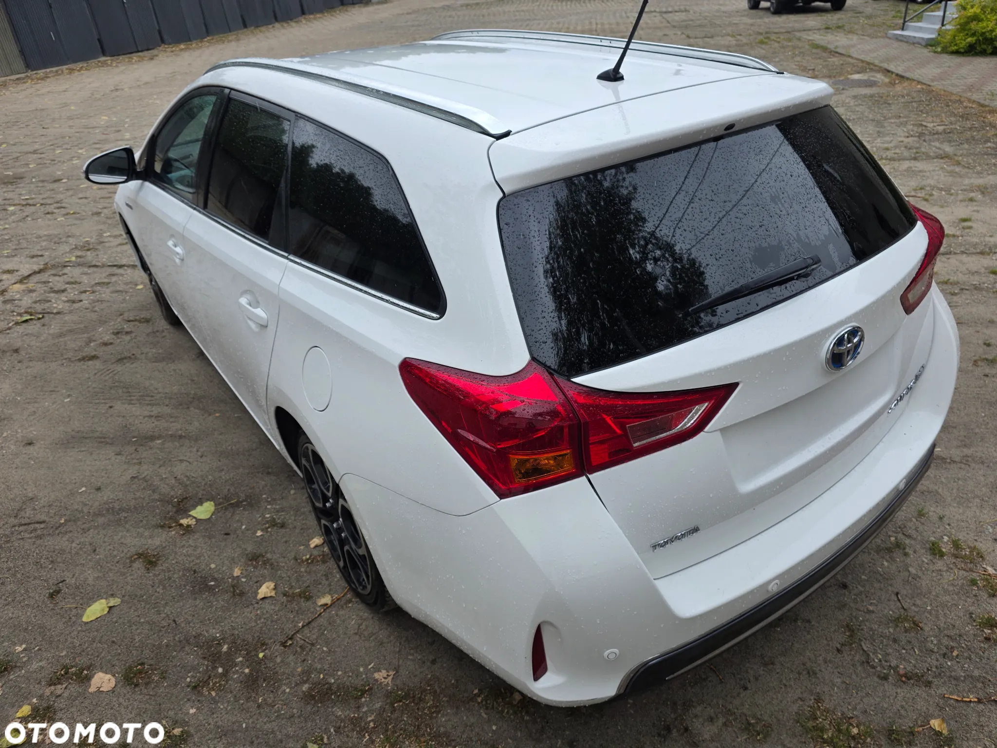 Toyota Auris 1.8 VVT-i Hybrid Automatik Edition S+ - 7