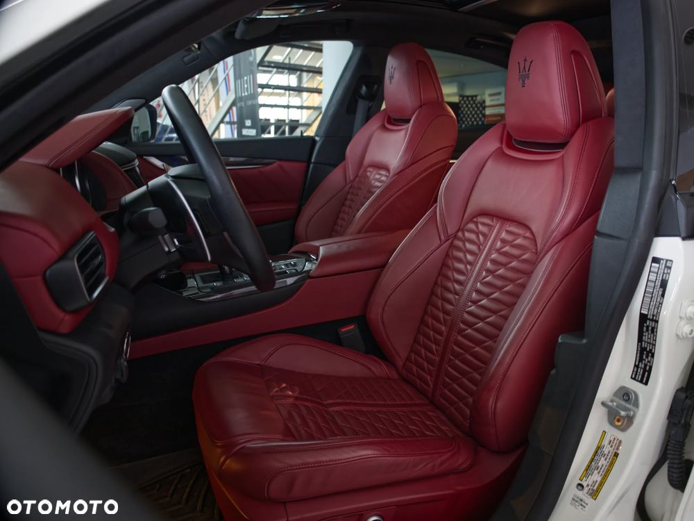 Maserati Levante S Q4 GranSport - 13