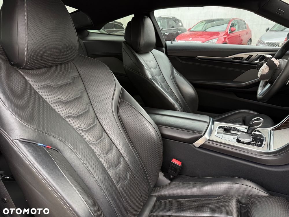 BMW Seria 8 - 9