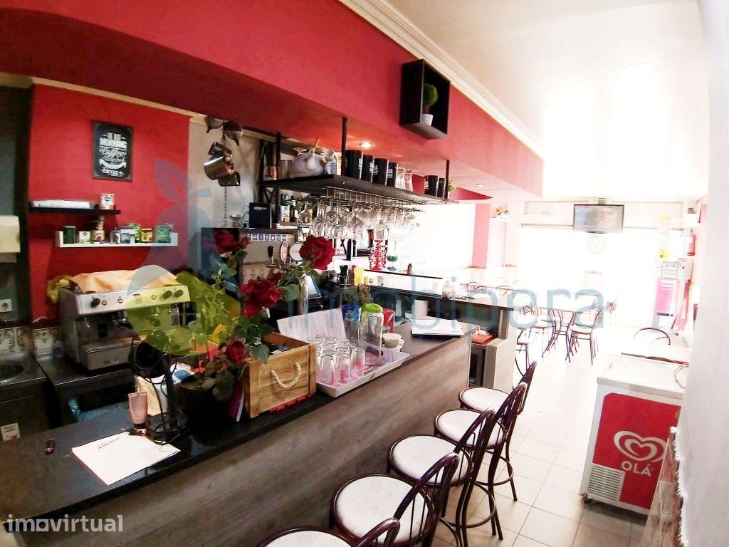 Snack Bar todo equipado em zona revitalizada, a 50 metros do areal! - Grande imagem: 2/13