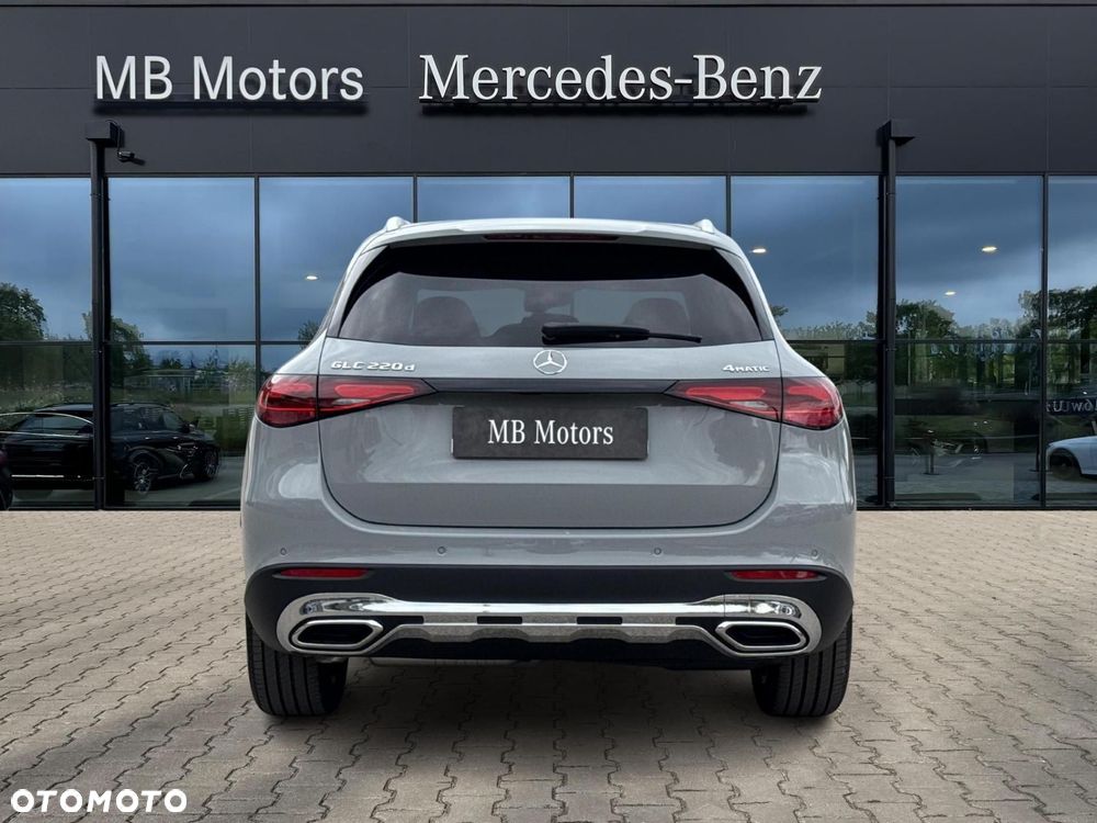 Mercedes-Benz GLC - 8