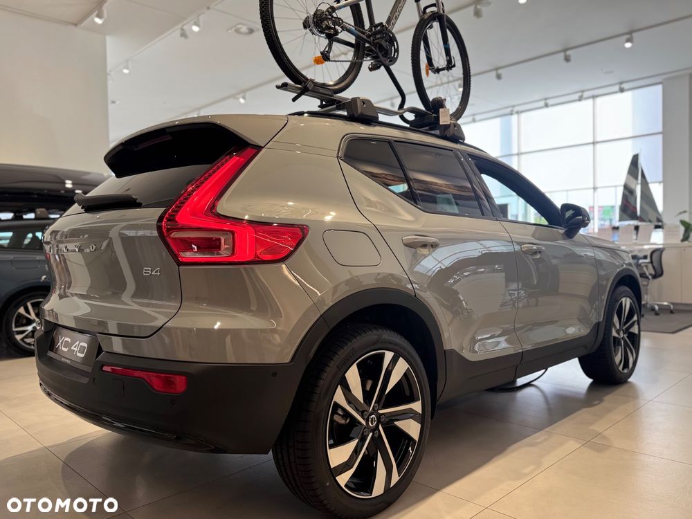 Volvo XC 40 B4 Ultra Dark - 4