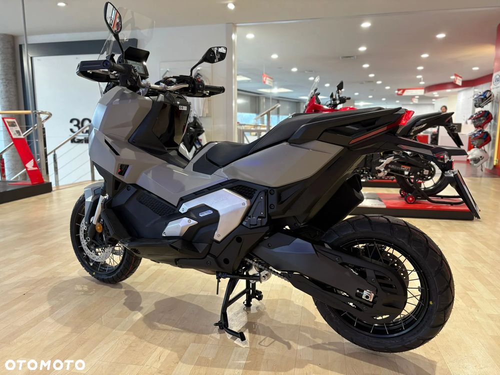 Honda X-ADV - 8
