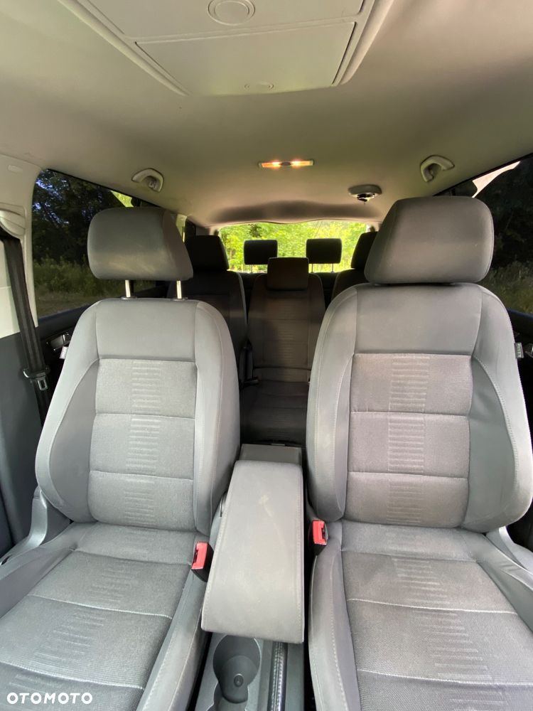 Volkswagen Touran 2.0 TDI DSG Highline - 8