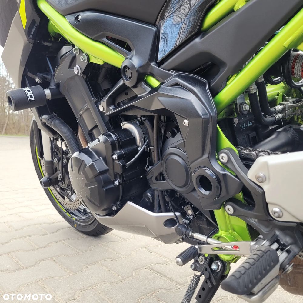 Kawasaki Z 900 - 13