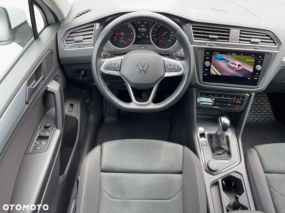 Volkswagen Tiguan - 22