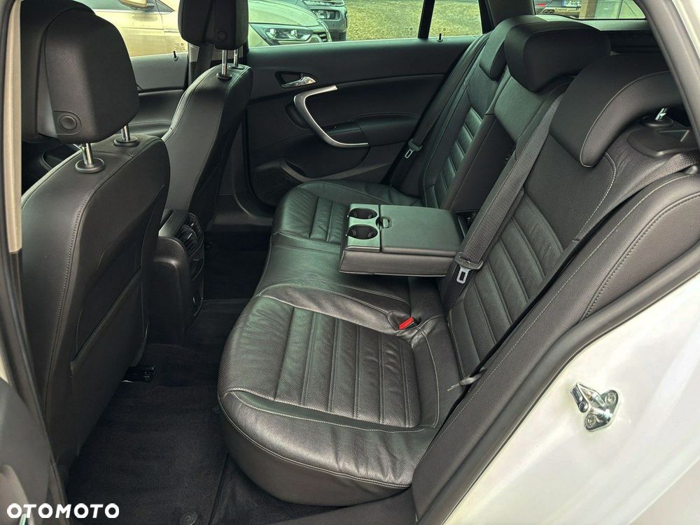 Opel Insignia CT 2.0 CDTI 4x4 S&S - 23