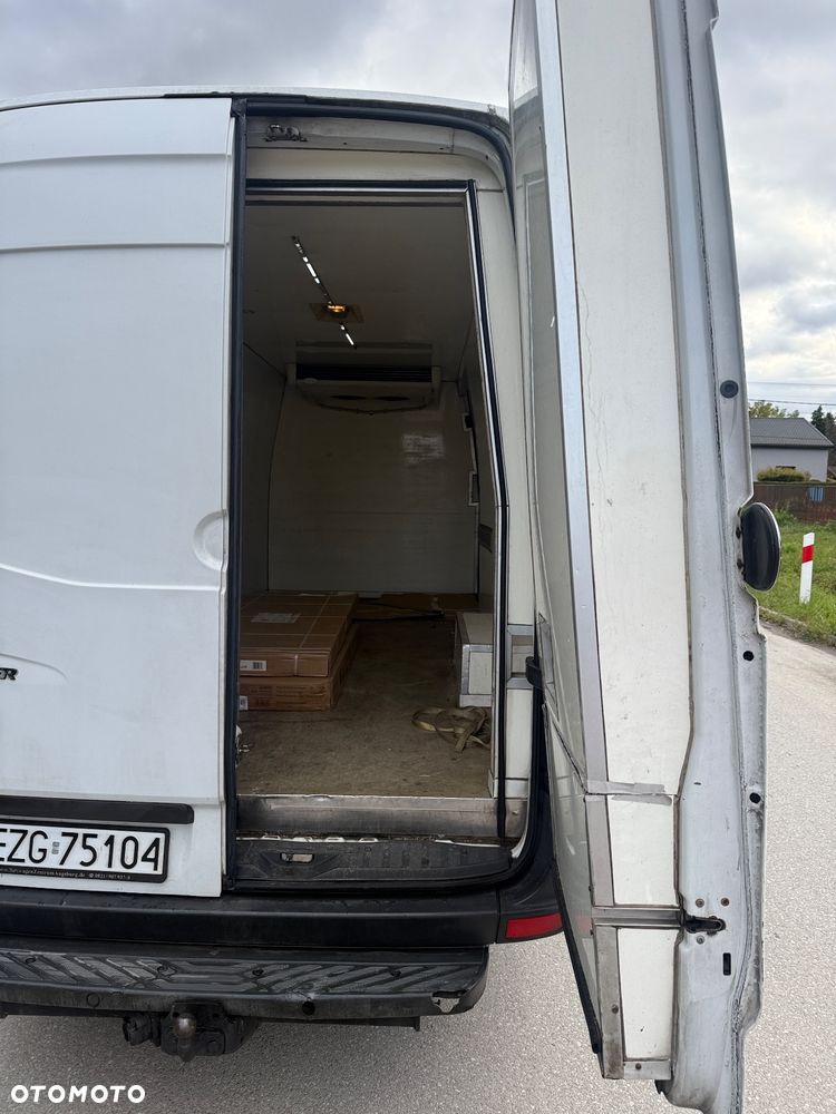 Mercedes-Benz Sprinter 318 - 7