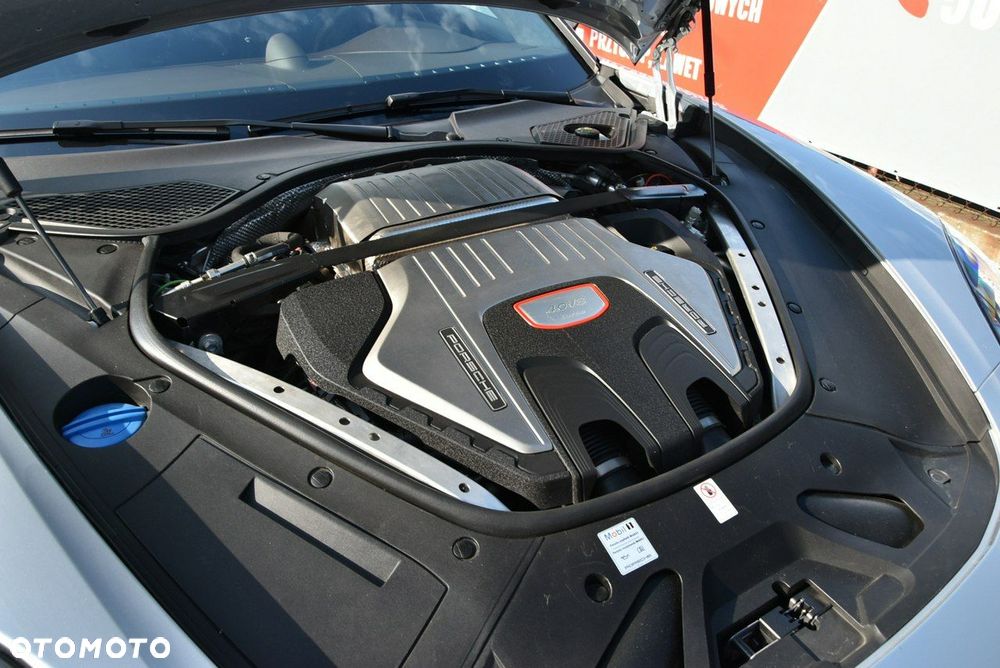 Porsche Panamera Turbo Sport Turismo - 28