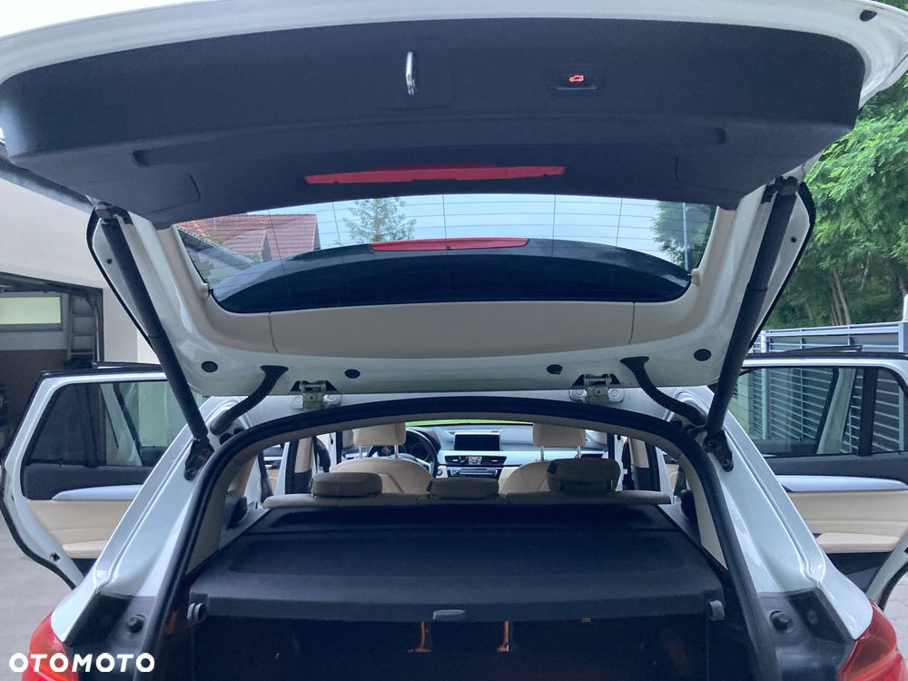 BMW X1 xDrive20i - 9