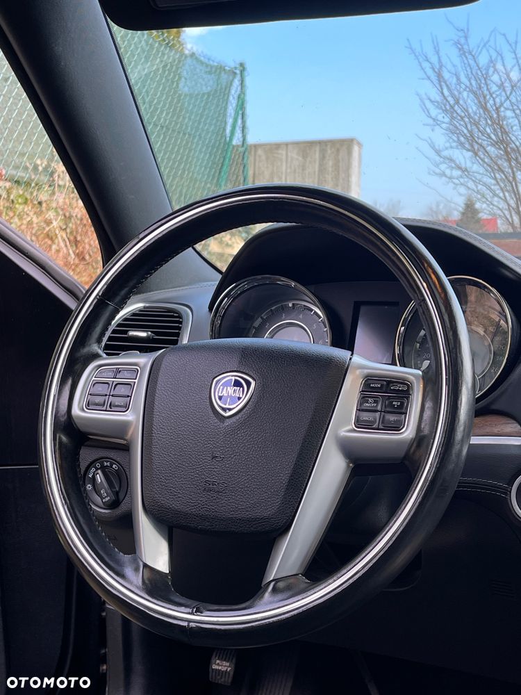 Lancia Thema 3.6 V6 VVT 24V Automatik Executive - 20