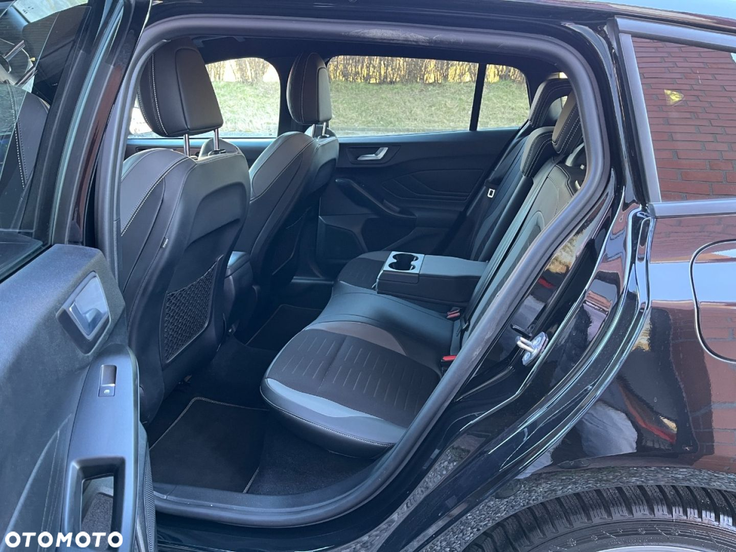 Ford Focus 2.3 EcoBoost ST Edition - 28