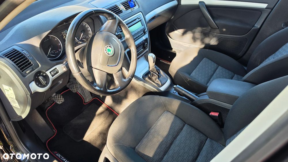 Skoda Octavia 1.8 TSI Team Edition - 5