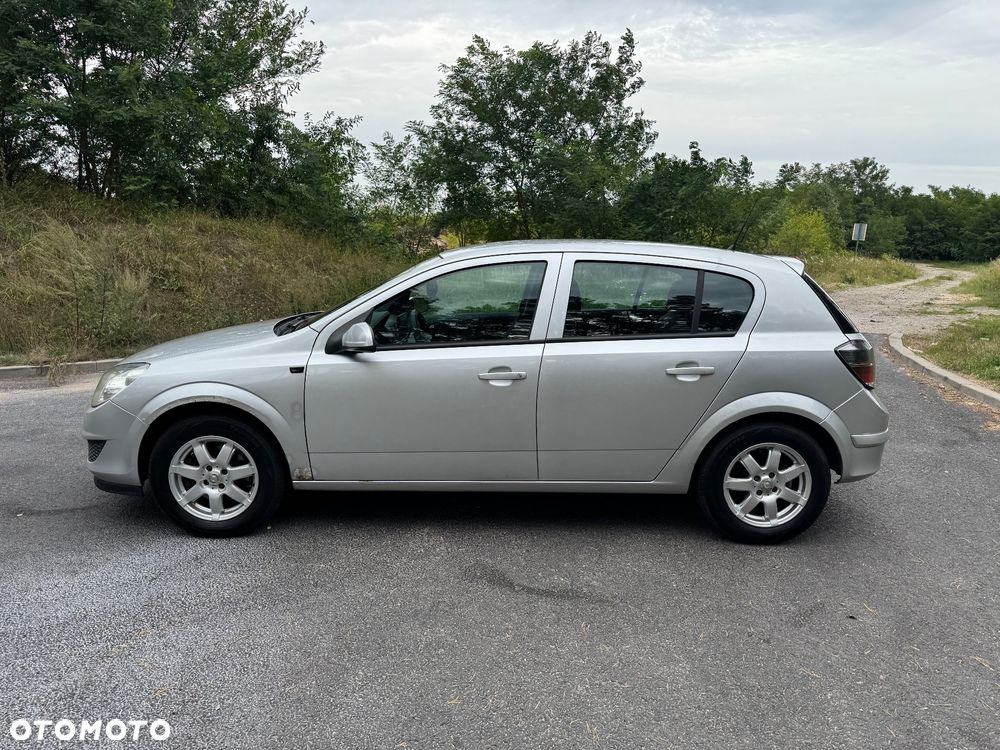 Opel Astra 1.4 Essentia - 3