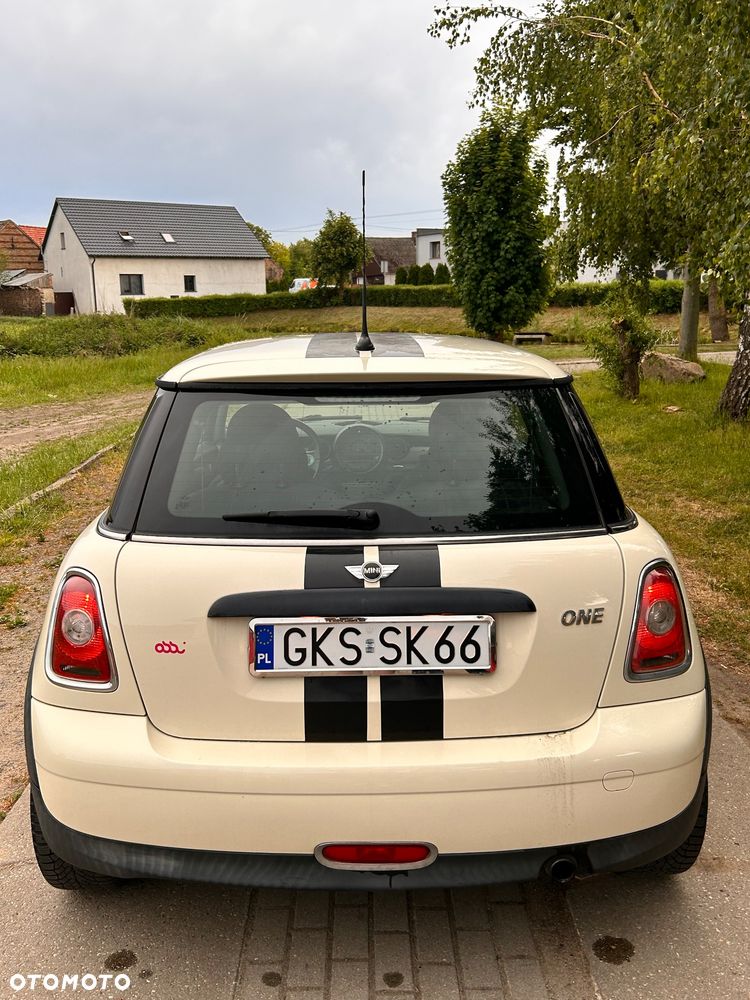 MINI ONE Standard - 5