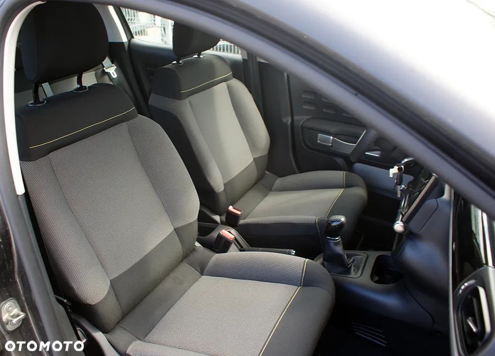 Citroën C3 BlueHDi 100 S&S FEEL - 17