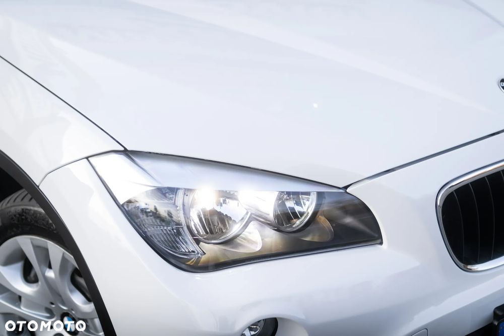 BMW X1 xDrive18d - 13