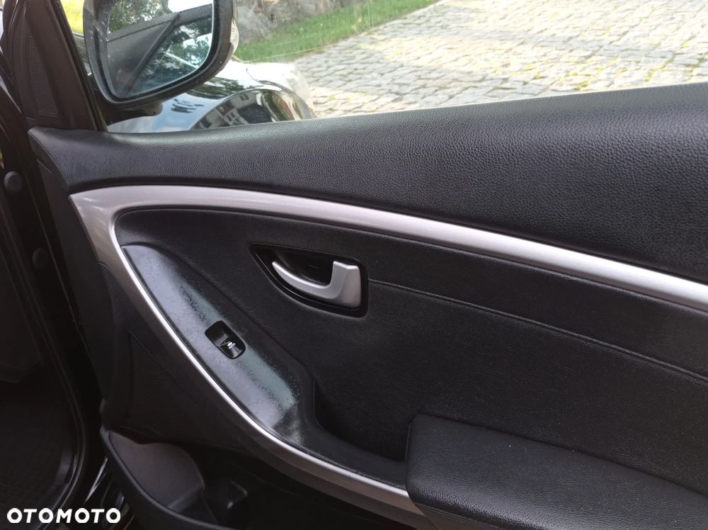Hyundai i30 1.6 GDI Premium - 27