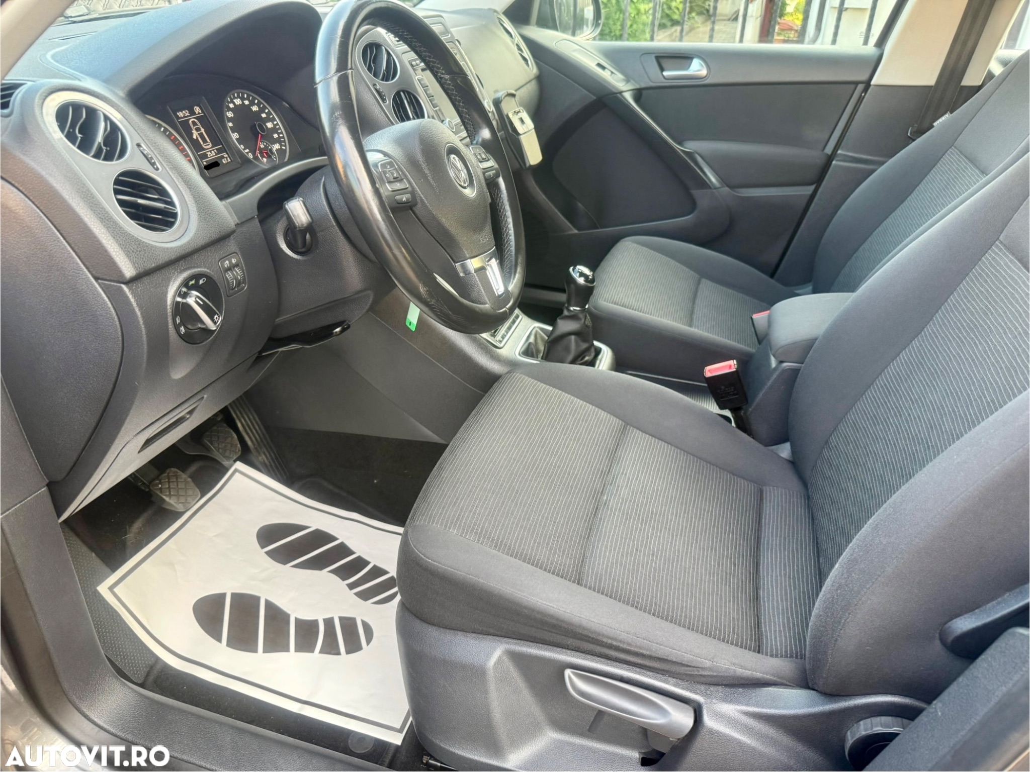 Volkswagen Tiguan 1.4 TSI BlueMotion Technology Sport & Style - 16