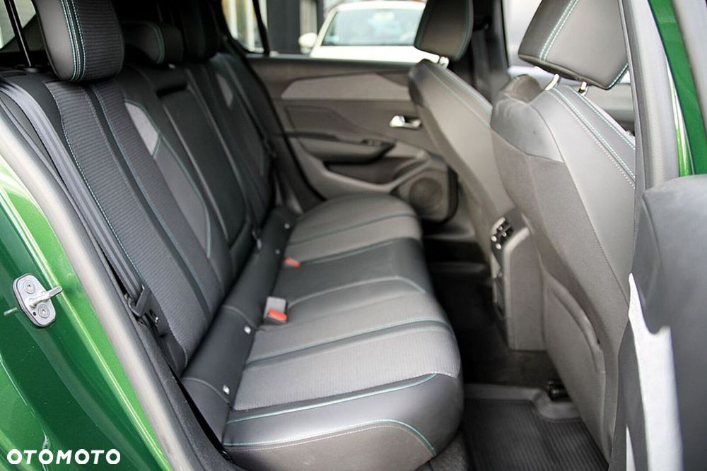 Peugeot 308 1.2 PureTech Allure S&S EAT8 - 23