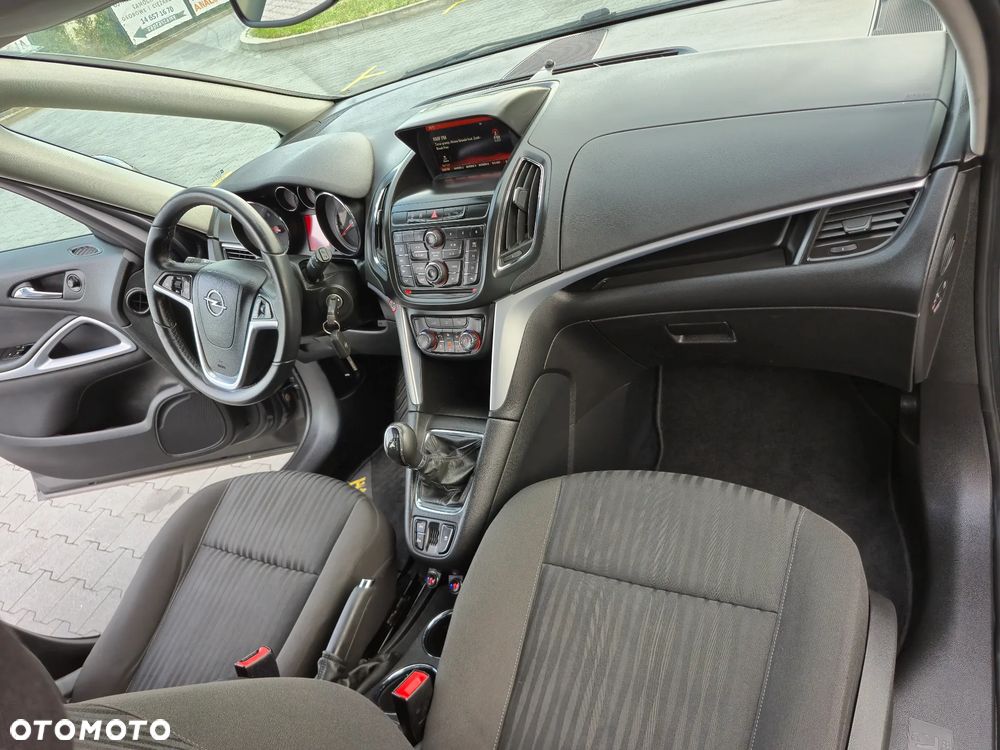 Opel Zafira Tourer 1.4 Turbo Active - 27