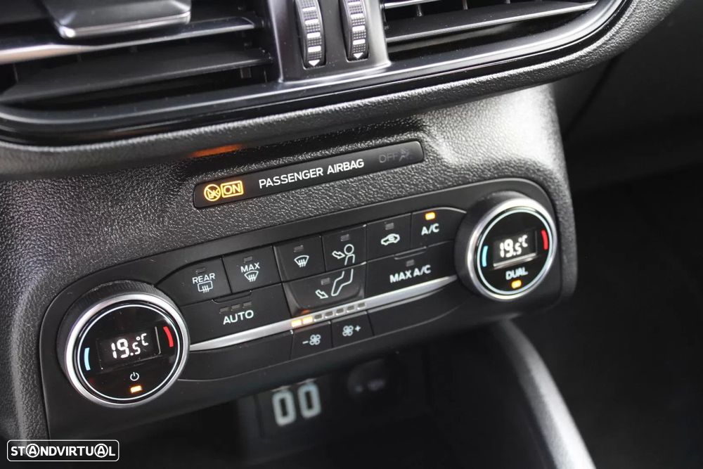 Ford Focus SW 1.5 TDCi EcoBlue ST-Line - 30