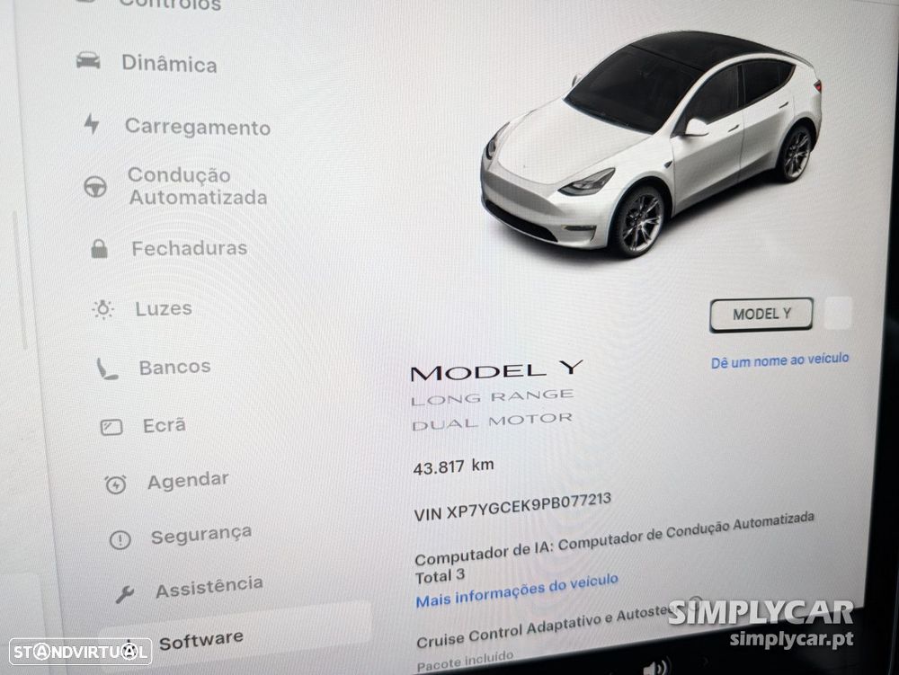 Tesla Model Y Long Range Dual Motor AWD - 11