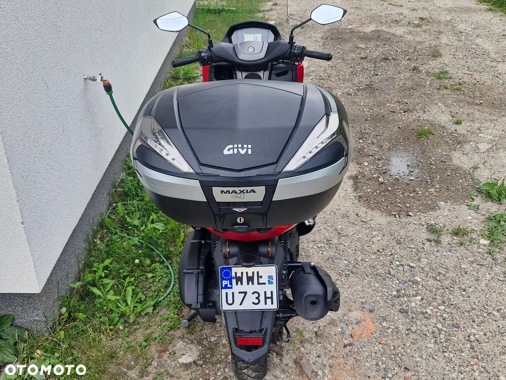 Yamaha NMAX - 4
