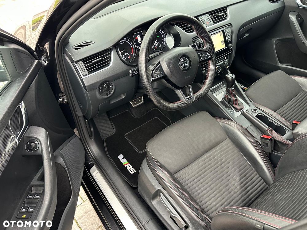 Skoda Octavia 2.0 TDI 4x4 DSG RS - 9