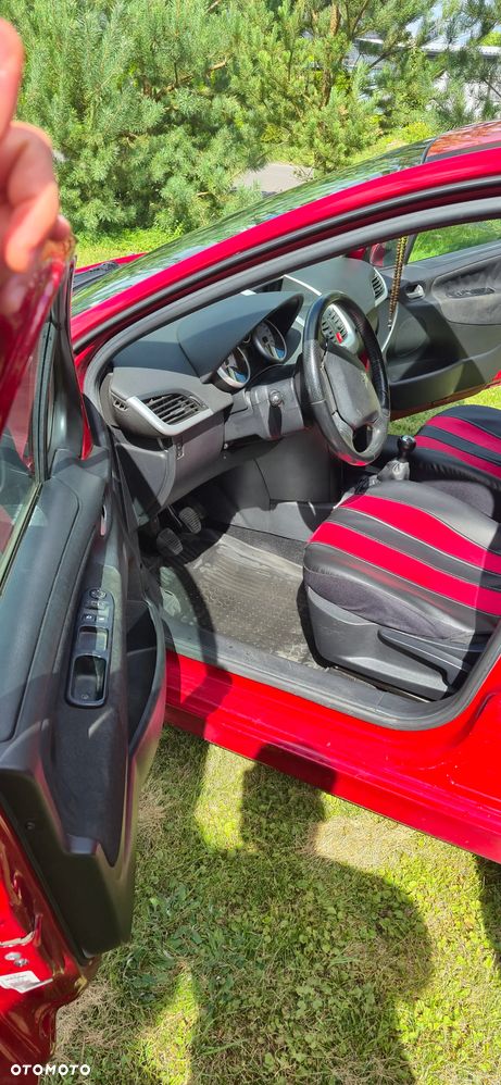 Peugeot 207 1.4 HDi Trendy - 9